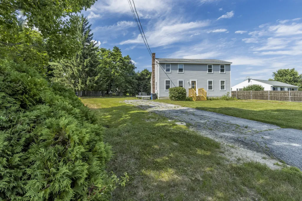 35 Sterling Drive Westbrook ME 04092