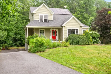 15 Alice Court Portland ME 04103