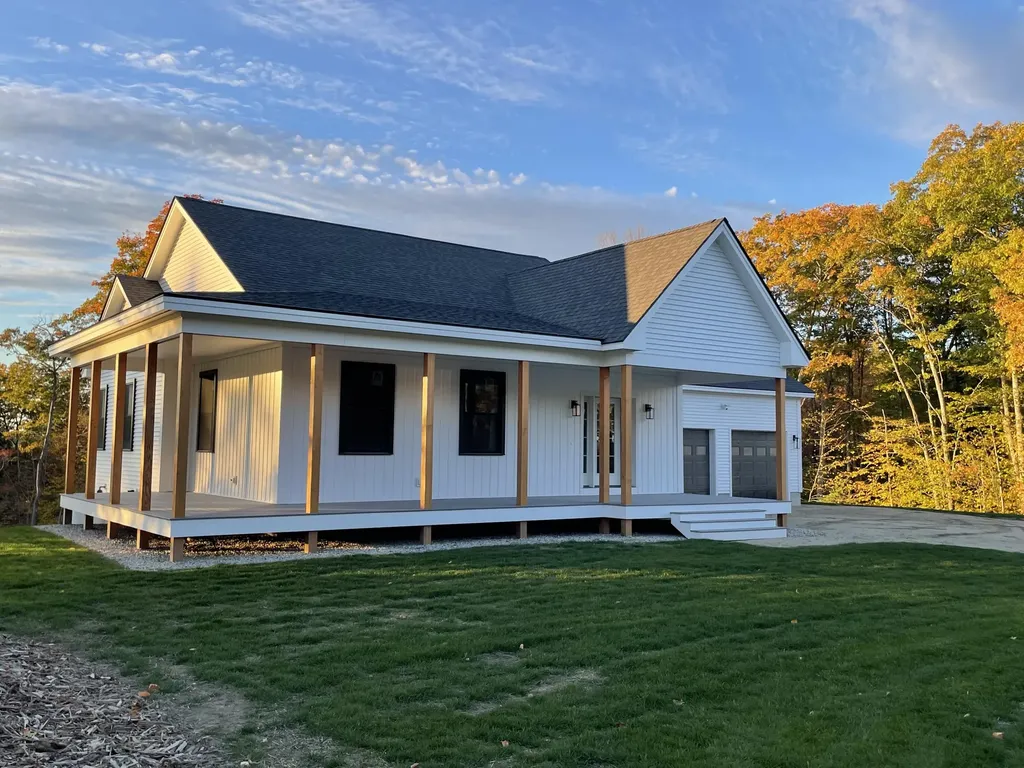 28 Priscilla Lane Acton ME 04001