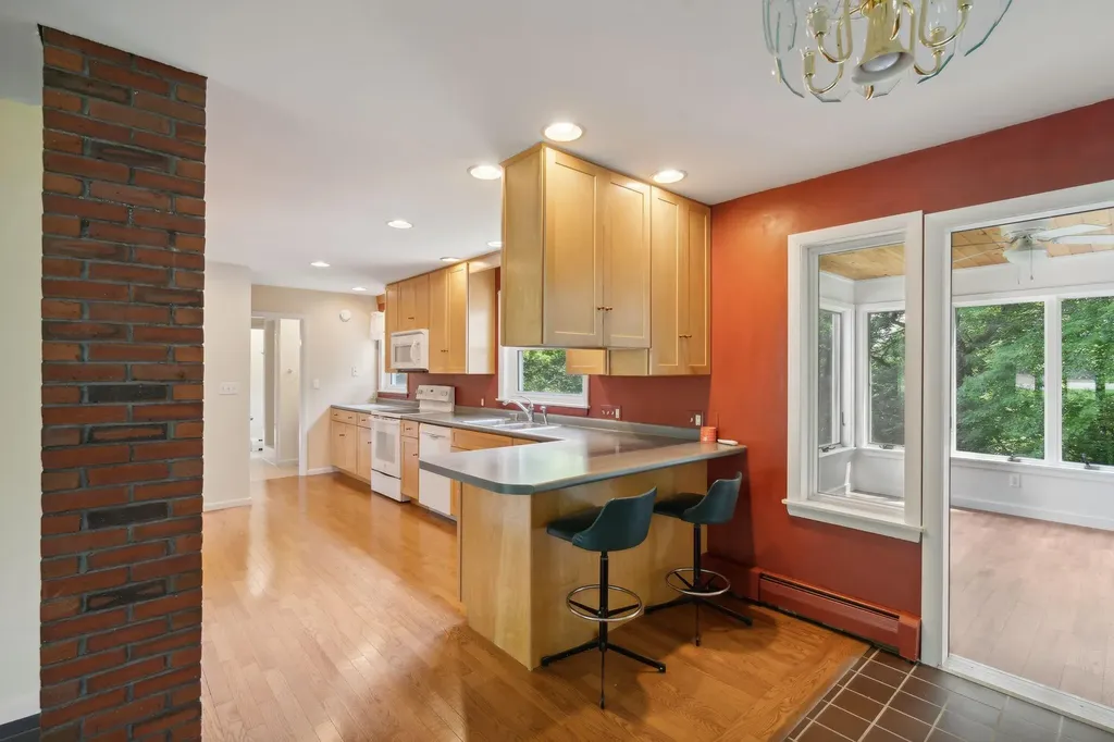 88 Hillside Avenue Auburn ME 04210