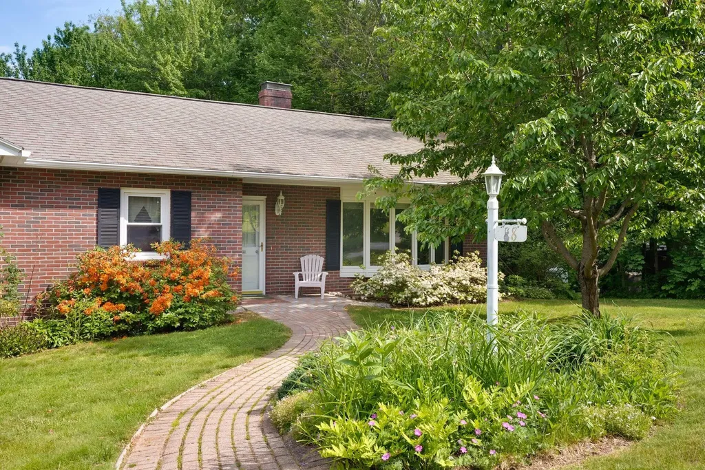 88 Hillside Avenue Auburn ME 04210
