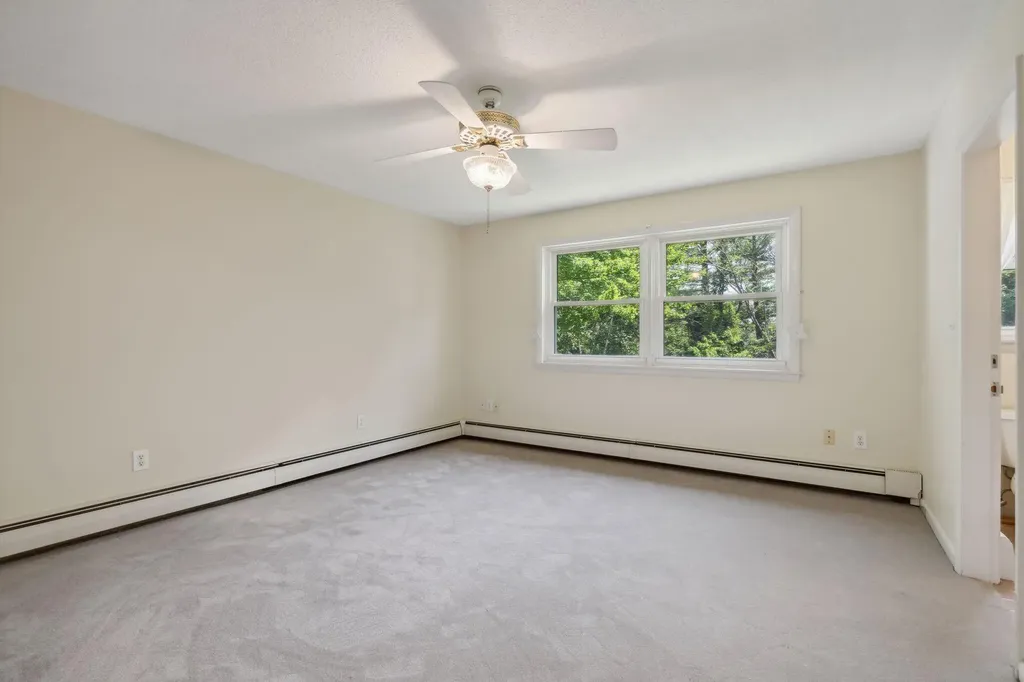 88 Hillside Avenue Auburn ME 04210