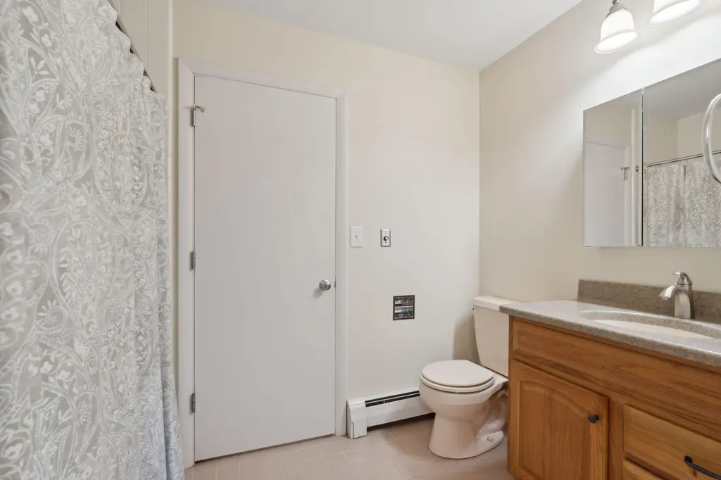 88 Hillside Avenue Auburn ME 04210