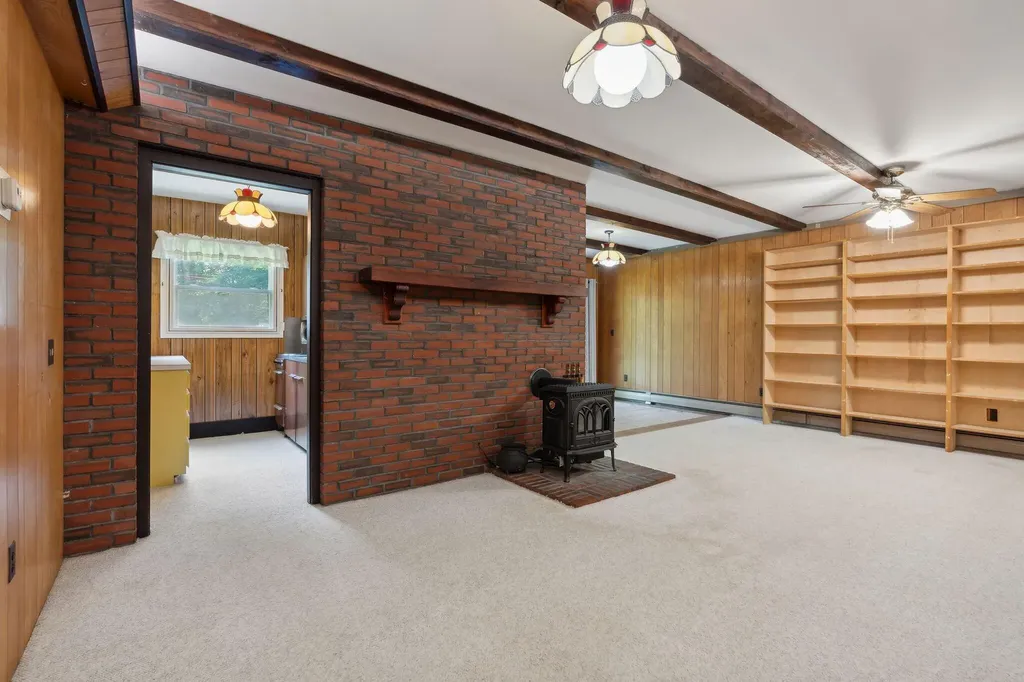 88 Hillside Avenue Auburn ME 04210