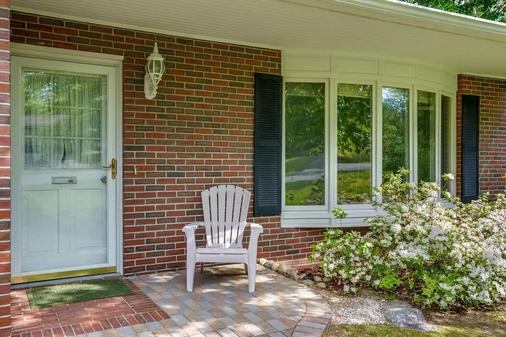 88 Hillside Avenue Auburn ME 04210