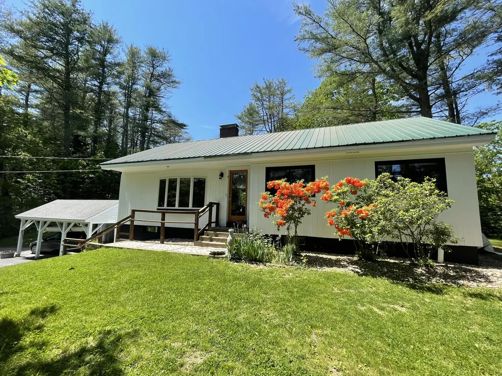 137 Bow Street Freeport ME 04032