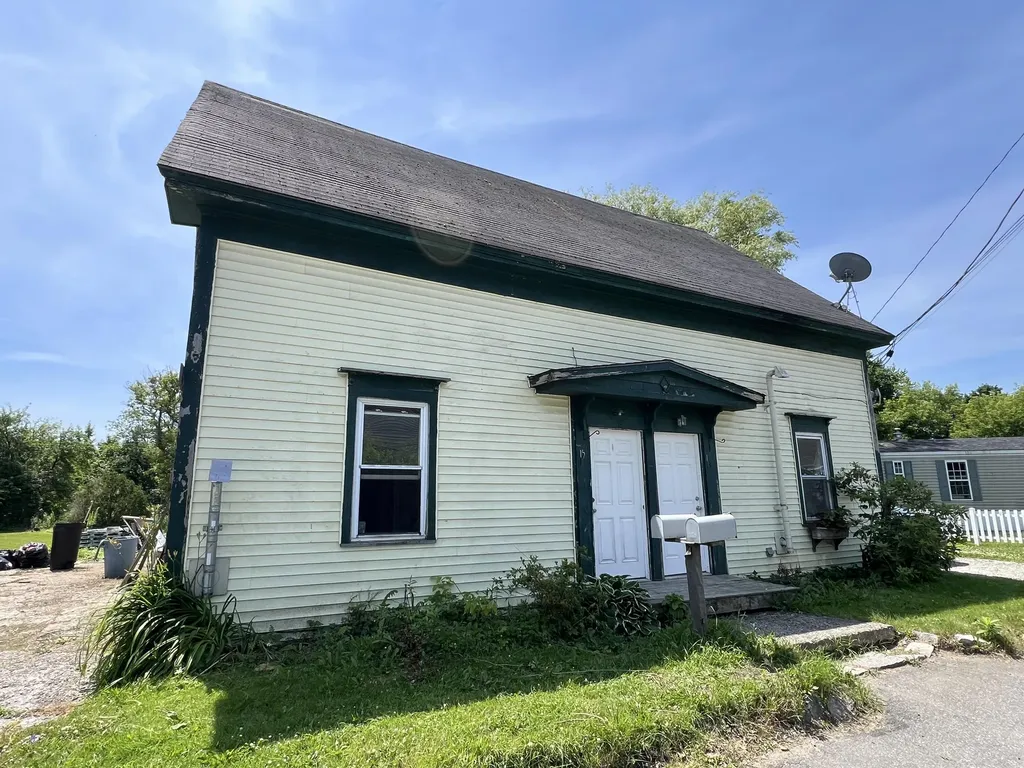 13 Crescent Street Rockland ME 04841