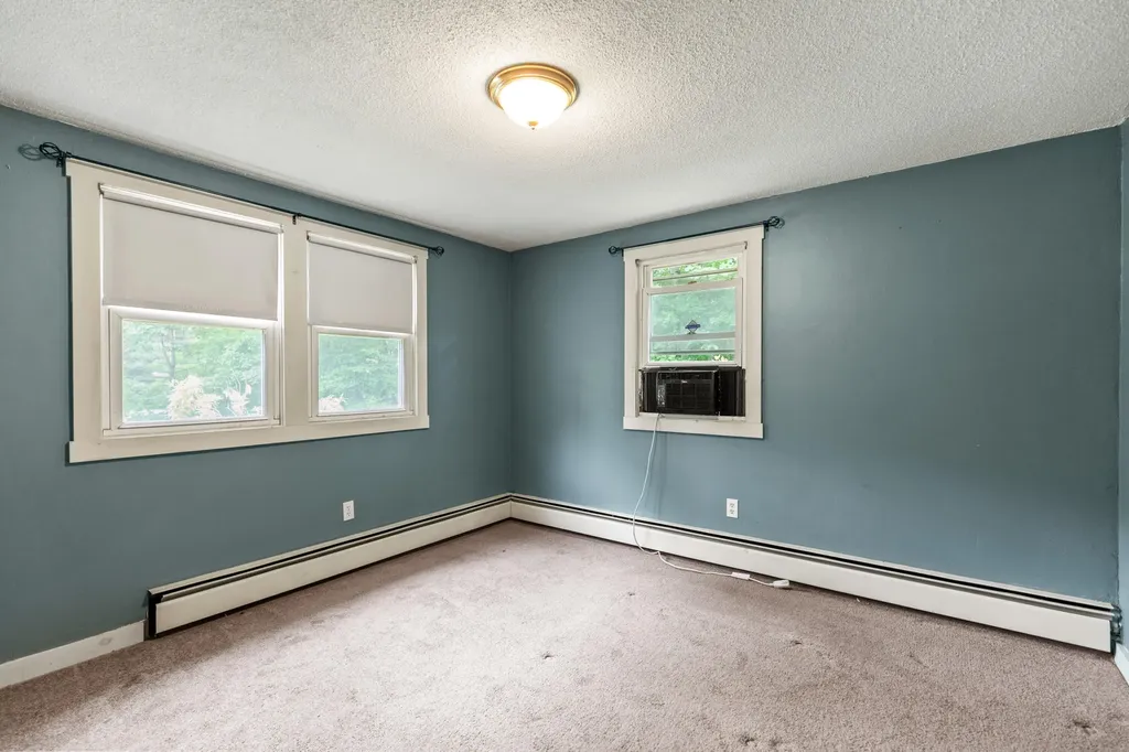 6 Bishop Road Poland ME 04274