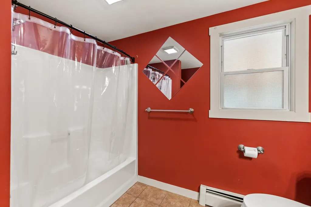 6 Bishop Road Poland ME 04274