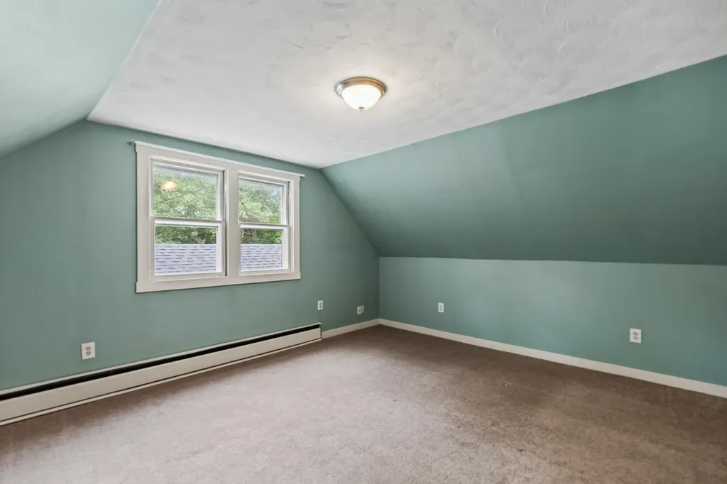 6 Bishop Road Poland ME 04274