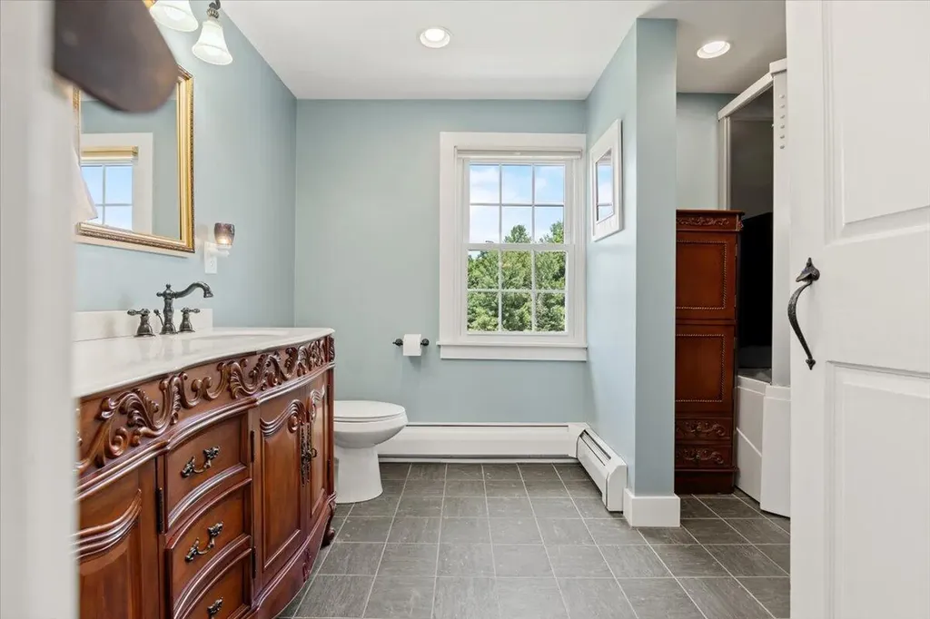 1393 Augusta Road Bowdoin ME 04287