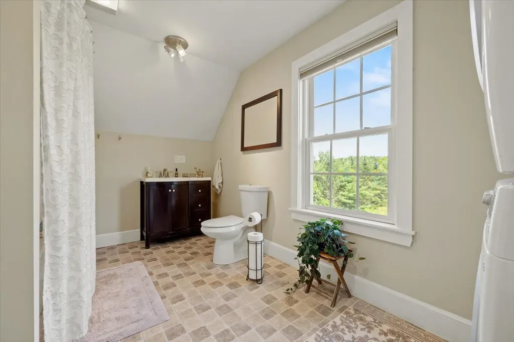 1393 Augusta Road Bowdoin ME 04287