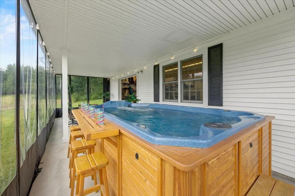 1393 Augusta Road Bowdoin ME 04287