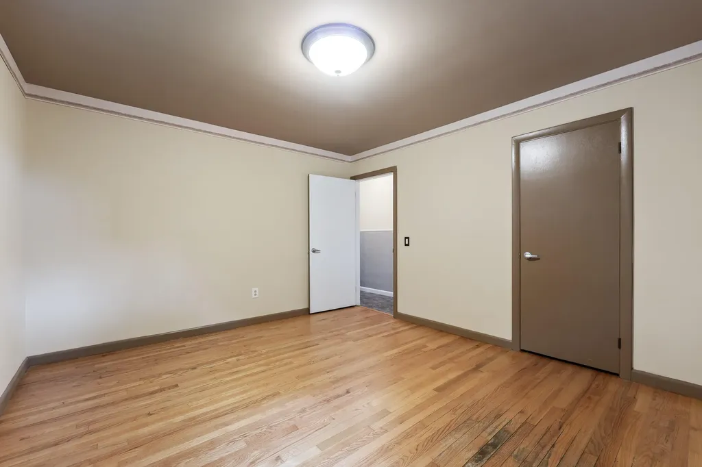 147 Highland Avenue Lewiston ME 04240