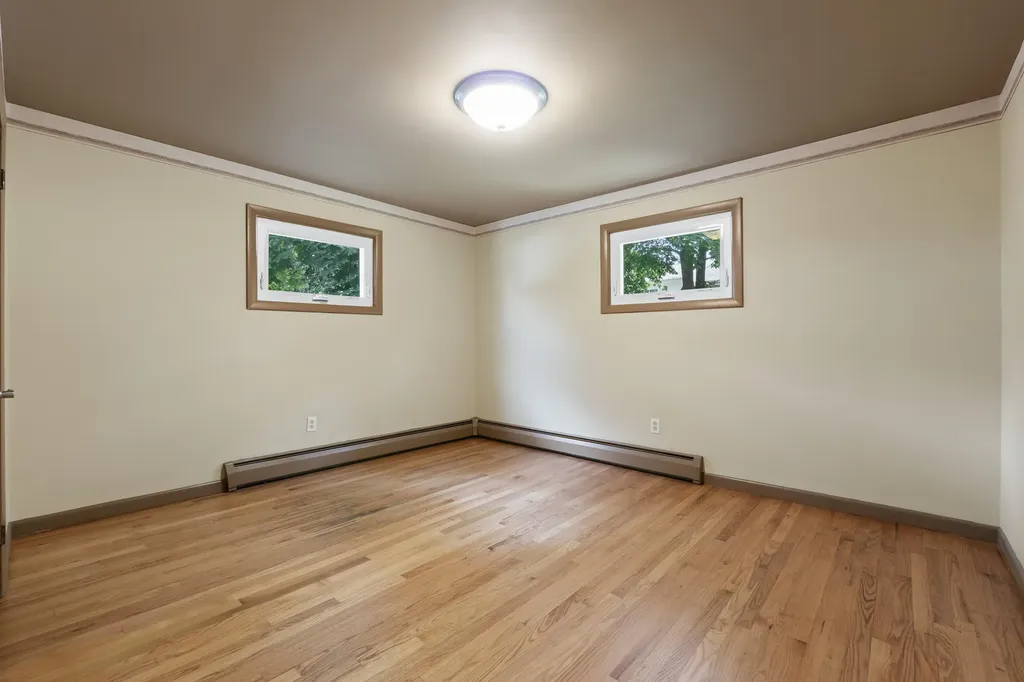 147 Highland Avenue Lewiston ME 04240