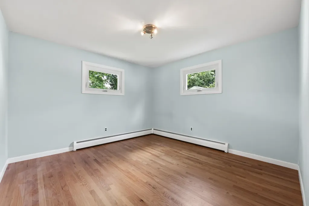147 Highland Avenue Lewiston ME 04240