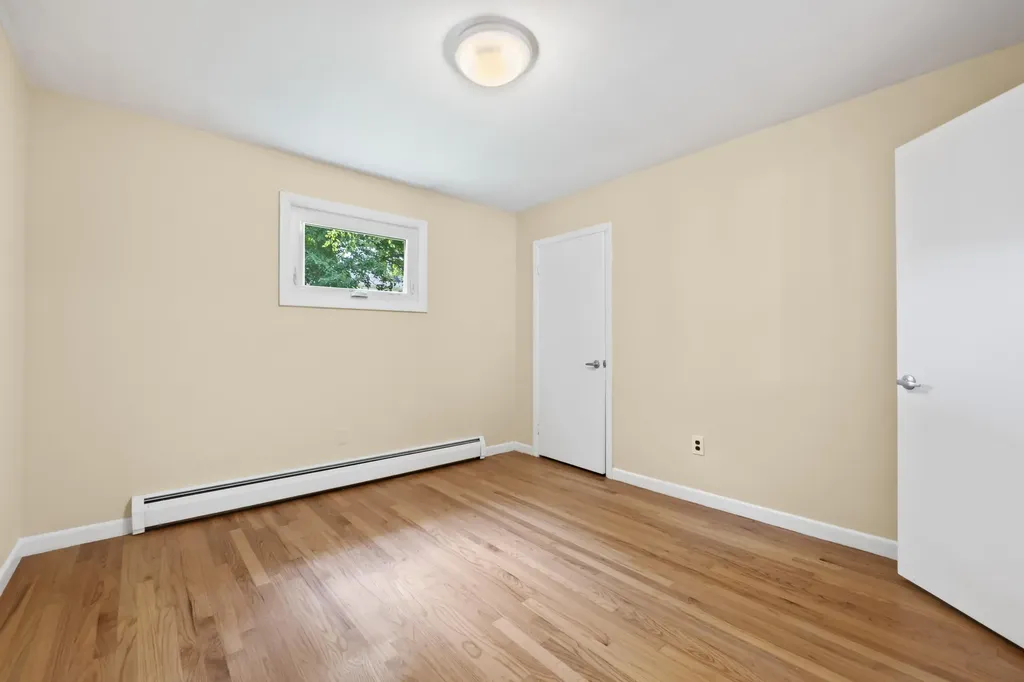 147 Highland Avenue Lewiston ME 04240