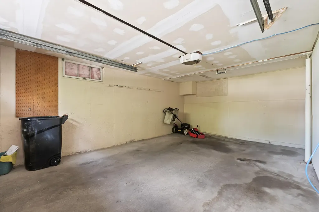 147 Highland Avenue Lewiston ME 04240
