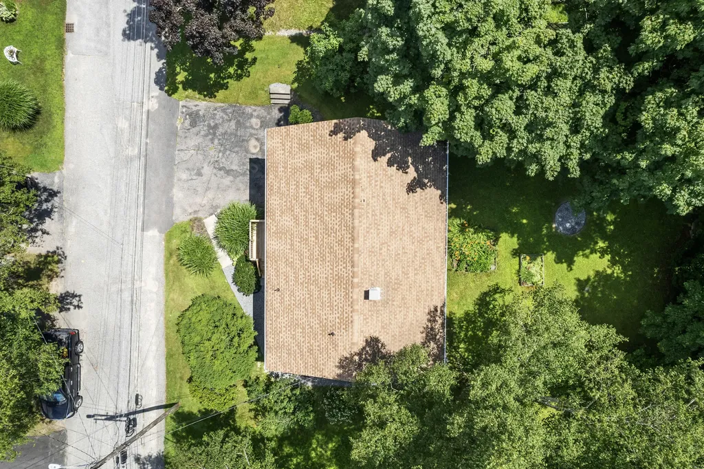 147 Highland Avenue Lewiston ME 04240