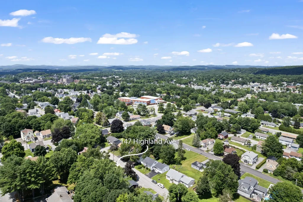 147 Highland Avenue Lewiston ME 04240