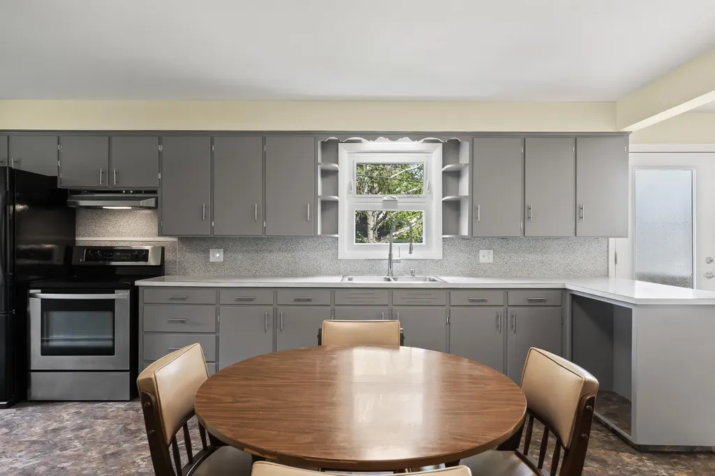 147 Highland Avenue Lewiston ME 04240