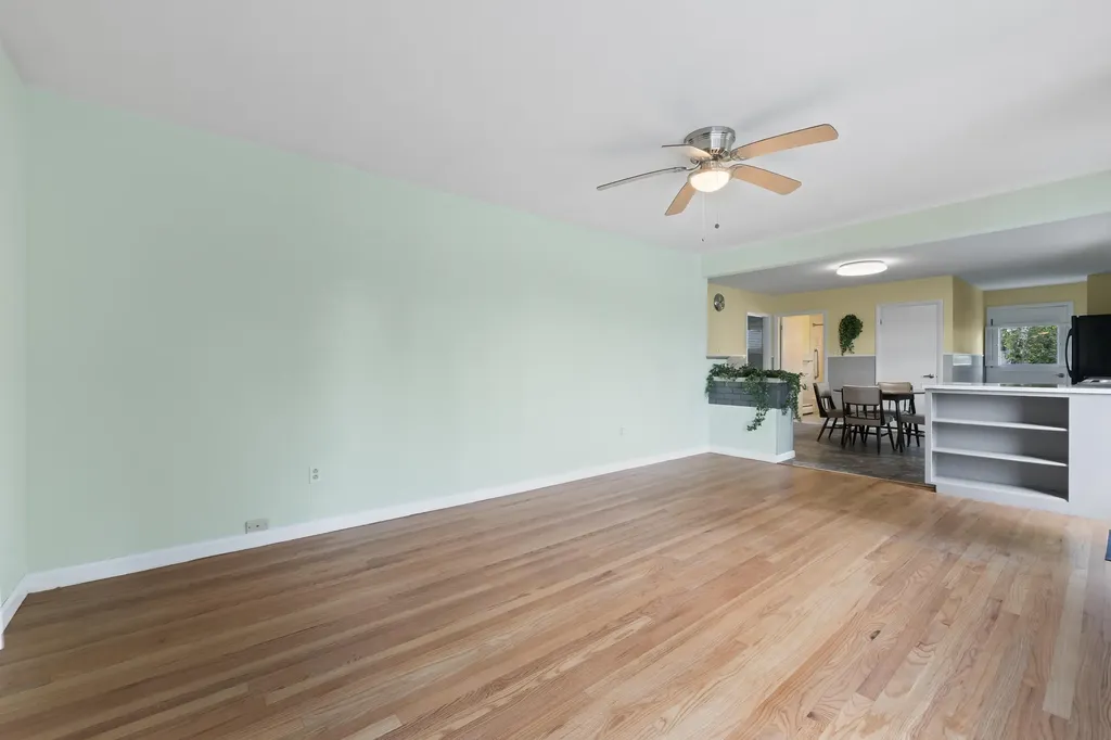 147 Highland Avenue Lewiston ME 04240
