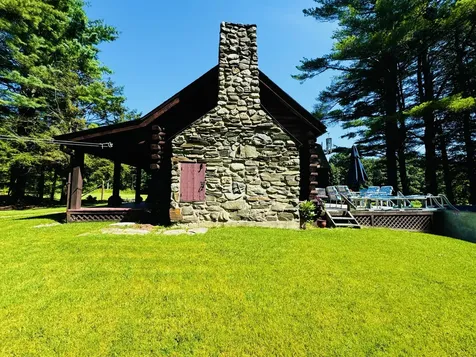 437 Hussey Hill Road Vassalboro ME 04989