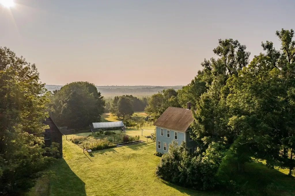 538 Augusta Road Belgrade ME 04917