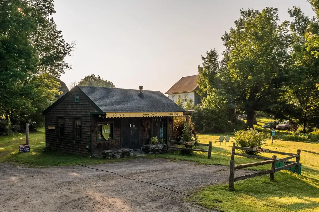 538 Augusta Road Belgrade ME 04917