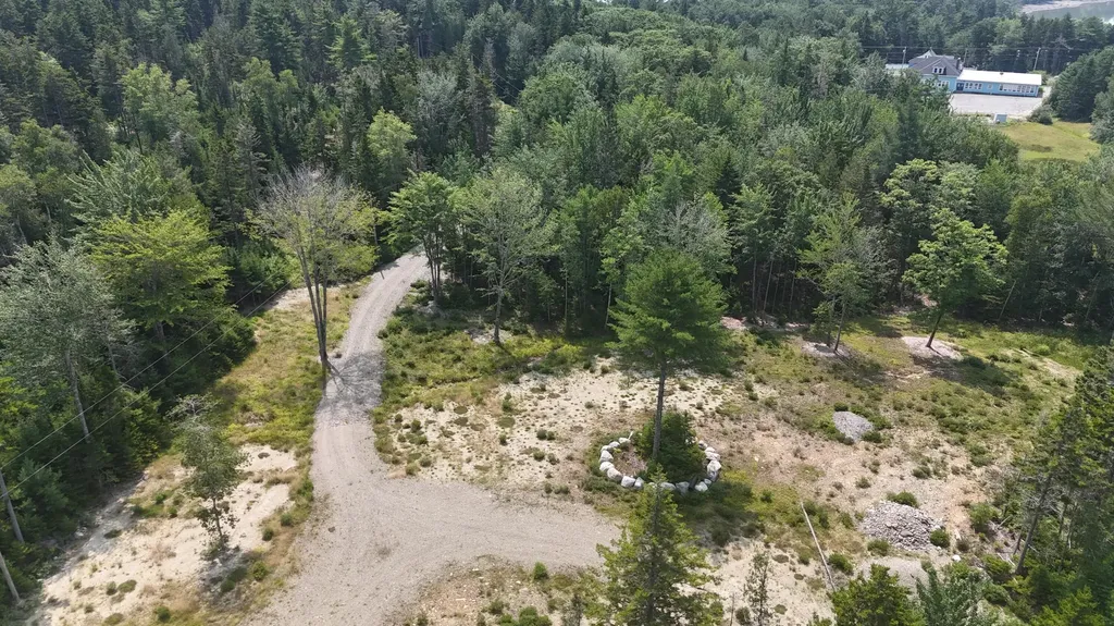 1920 Us Highway 1 Sullivan ME 04664