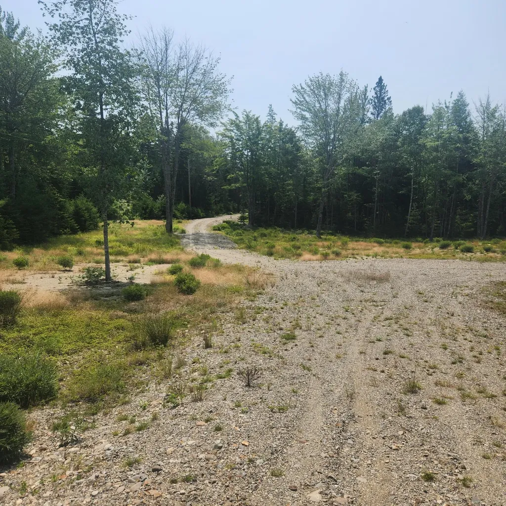1920 Us Highway 1 Sullivan ME 04664