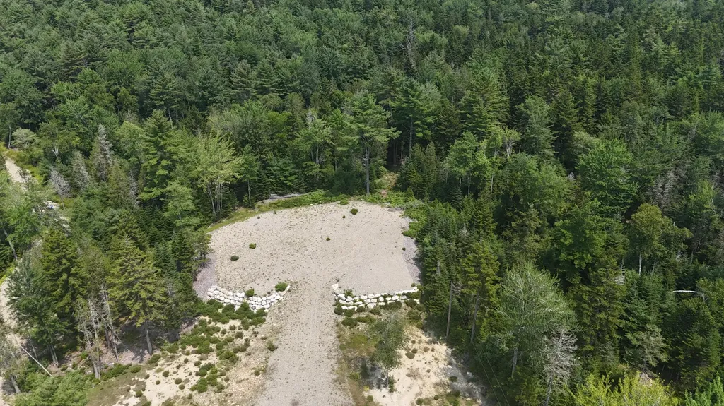 1920 Us Highway 1 Sullivan ME 04664