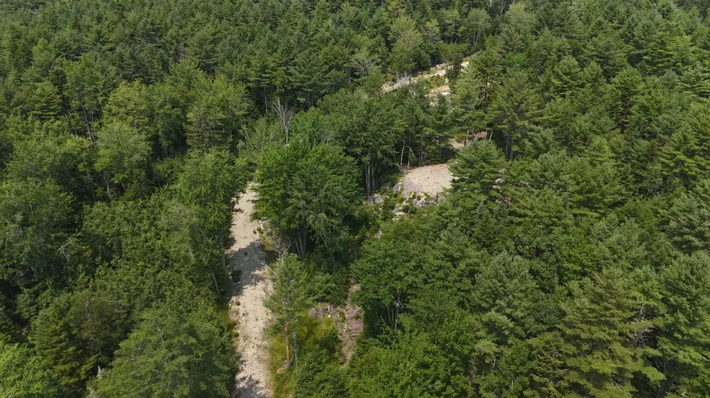 1920 Us Highway 1 Sullivan ME 04664