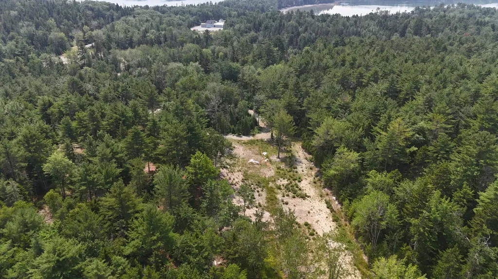 1920 Us Highway 1 Sullivan ME 04664