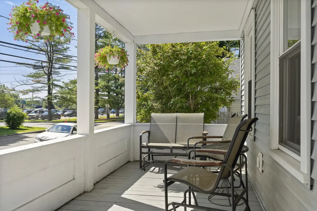 176-178 Massachusetts Avenue Portland ME 04102