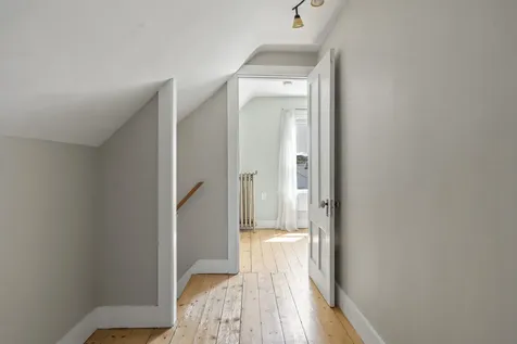 176-178 Massachusetts Avenue Portland ME 04102