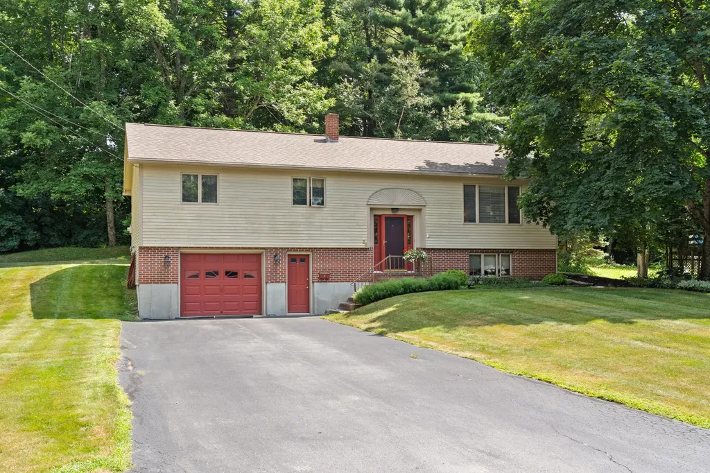 25 Wildwood Road Augusta ME 04330