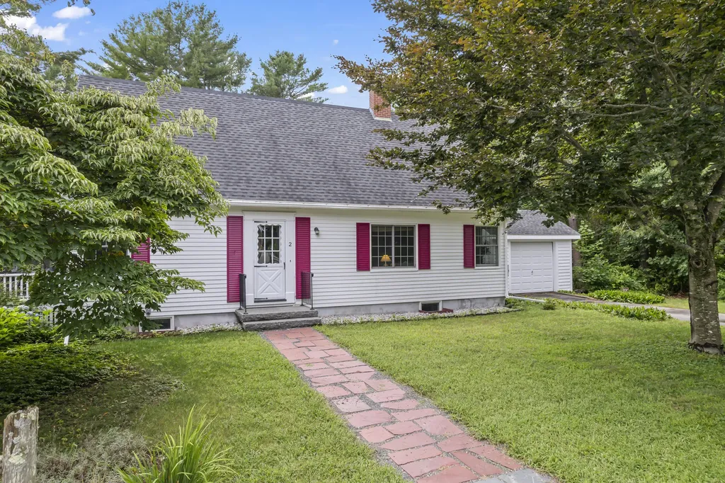 2 Intervale Road Kennebunk ME 04043