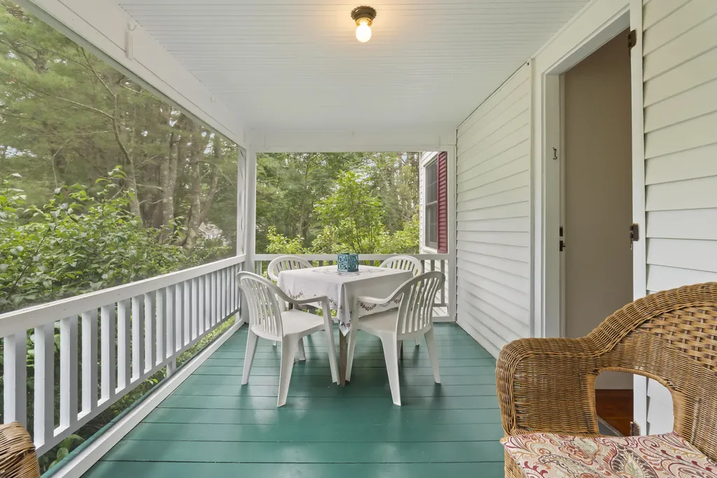 2 Intervale Road Kennebunk ME 04043