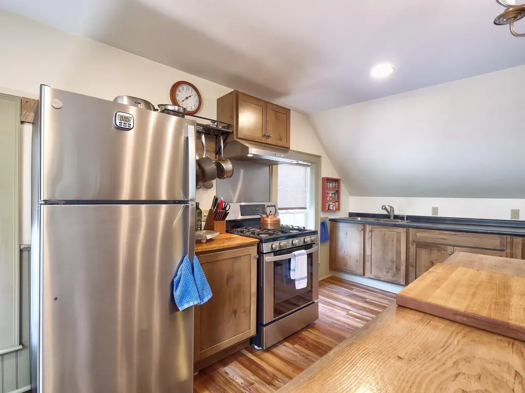 295 Common Road Union ME 04862