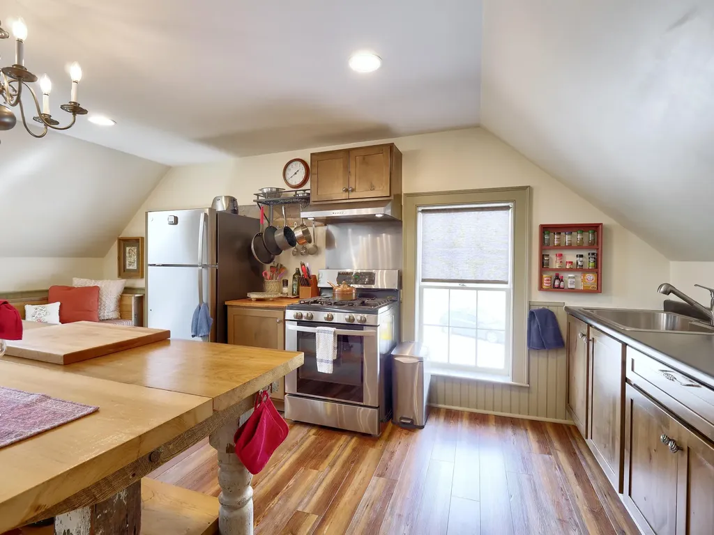 295 Common Road Union ME 04862