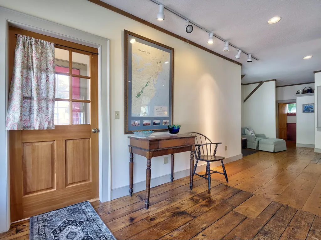 295 Common Road Union ME 04862