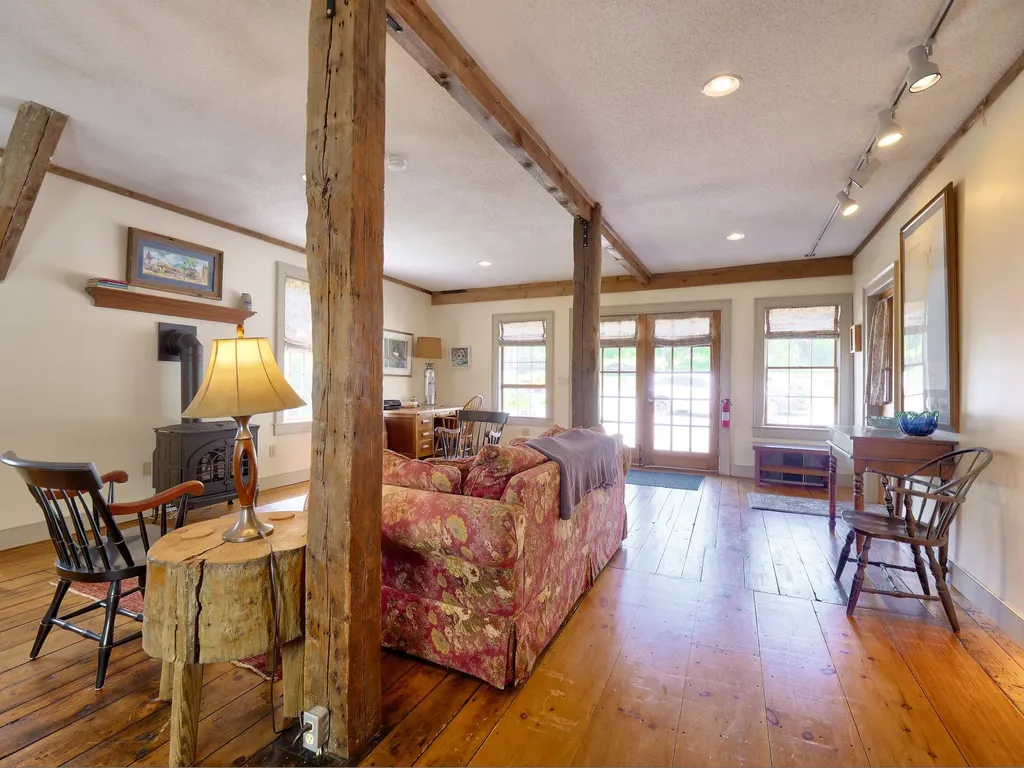 295 Common Road Union ME 04862