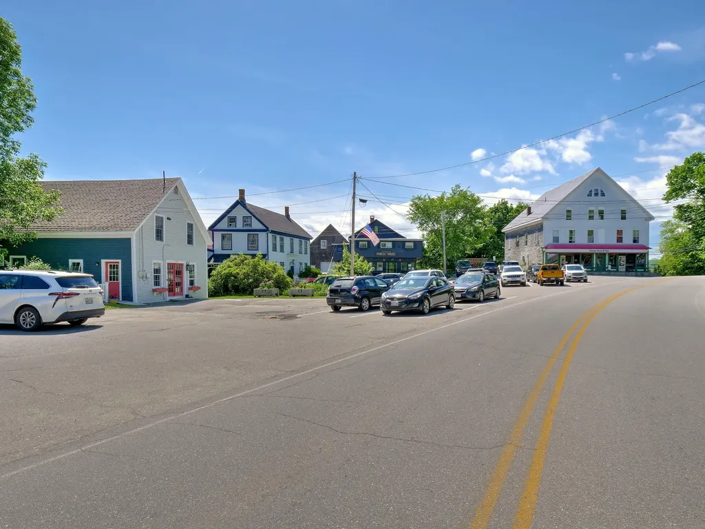 295 Common Road Union ME 04862