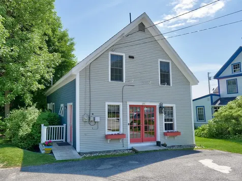 295 Common Road Union ME 04862