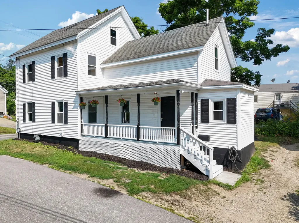 717 Middle Street Bath ME 04530