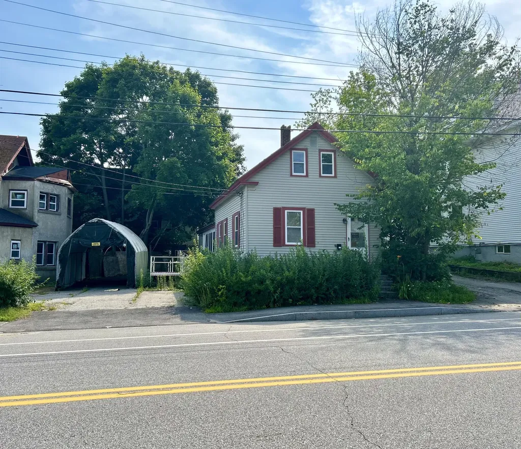 19 Webster Street Lewiston ME 04240