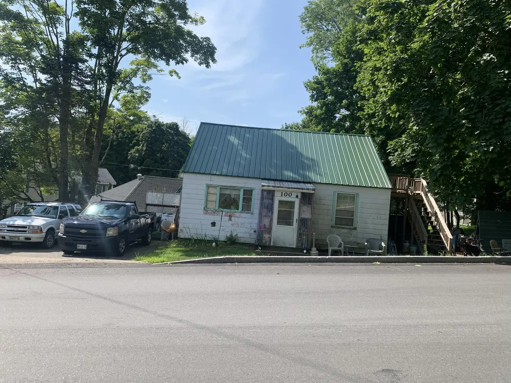 100 Manson Avenue Kittery ME 03904