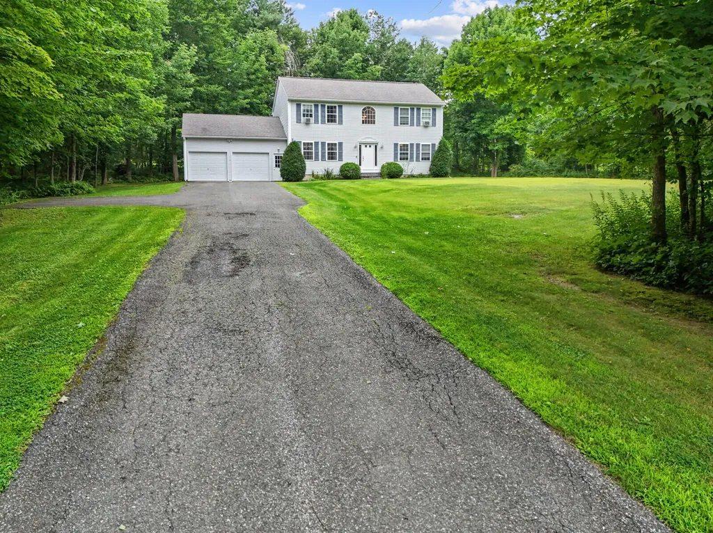 106 Ridge Road Fairfield ME 04937