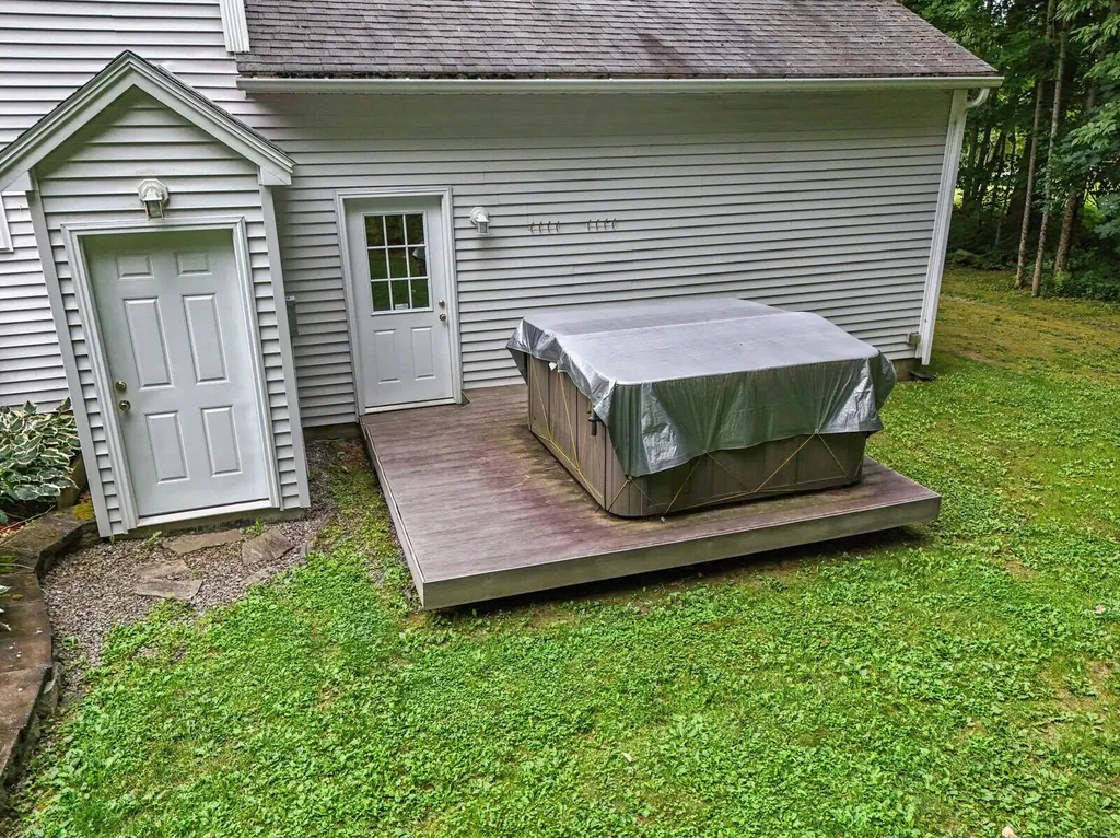 106 Ridge Road Fairfield ME 04937
